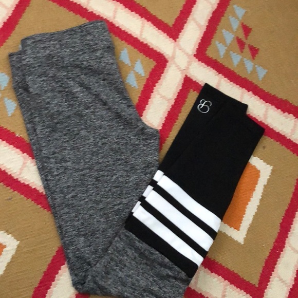 Bombshell Sportswear Sock leggings - Picture 4 of 4